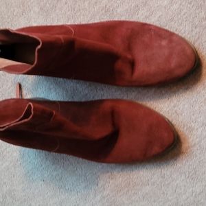 Lucky brand back zip suede ankle boot size 9